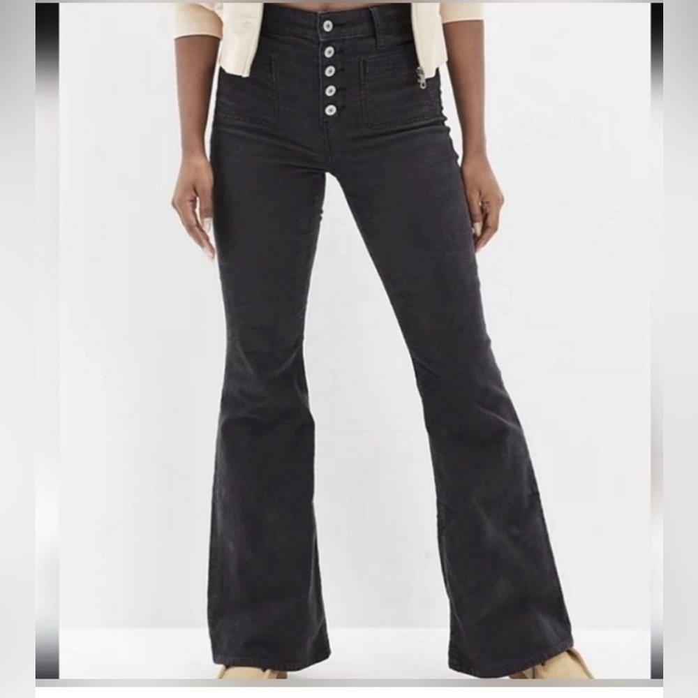 American‎ Eagle Corduroy Jesns super high ease flare 30/30.5”L